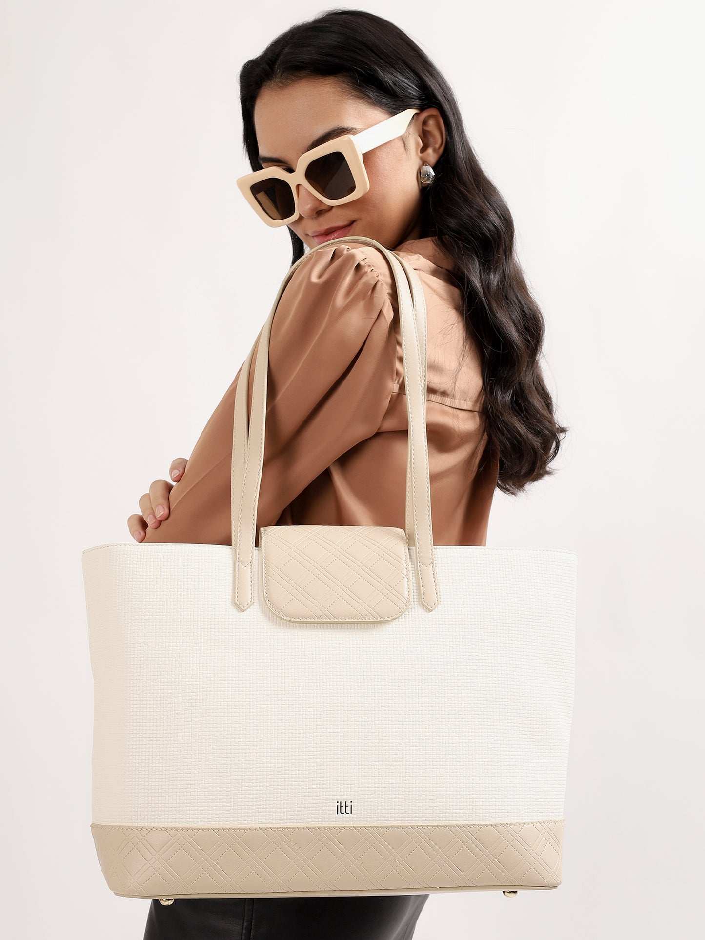 Mia Tote Bag