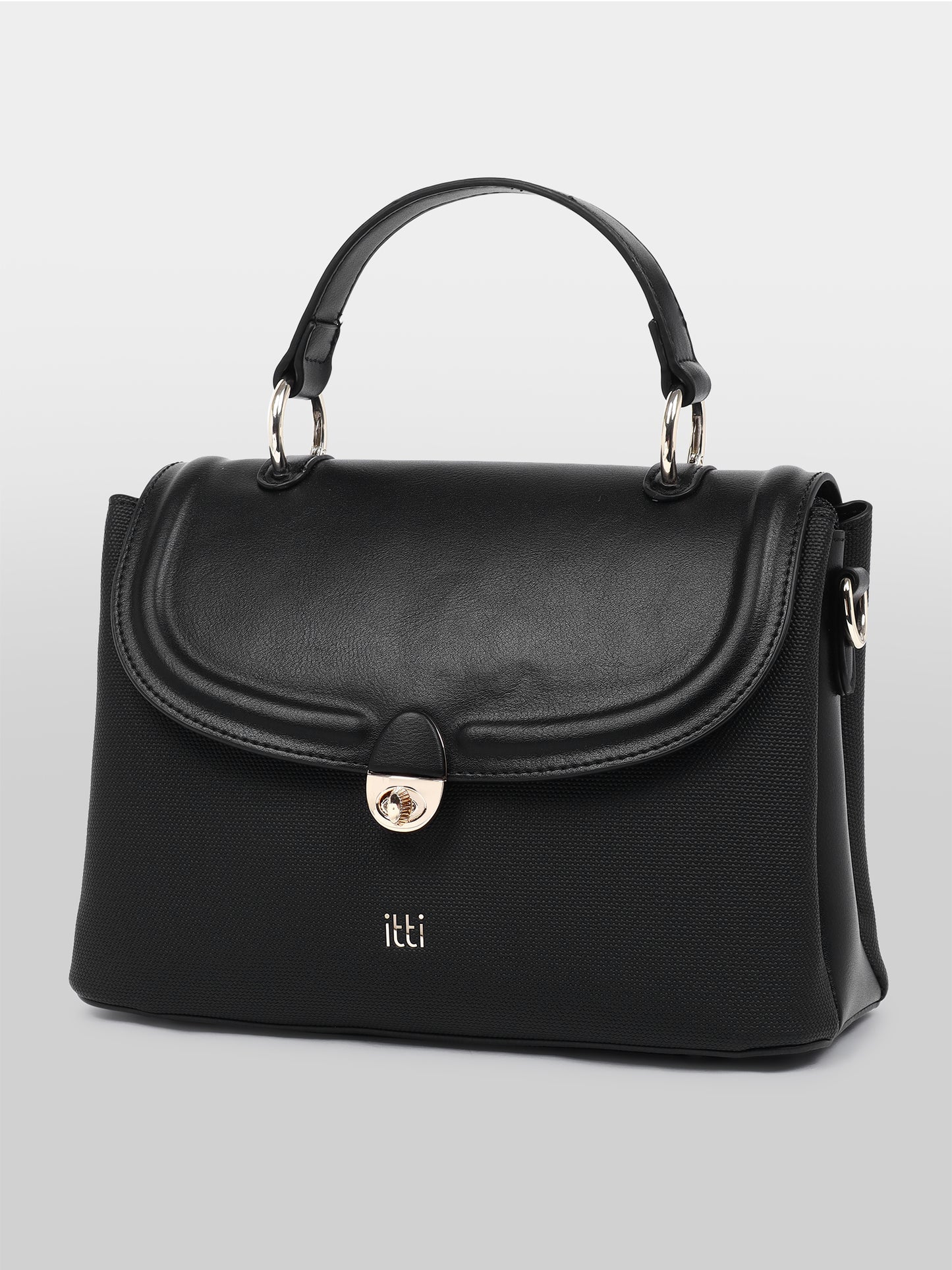 Quinn Flap Bag